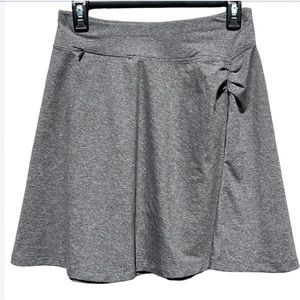 REI Gray Sporty Activewear Skirt Size Small Pull-on